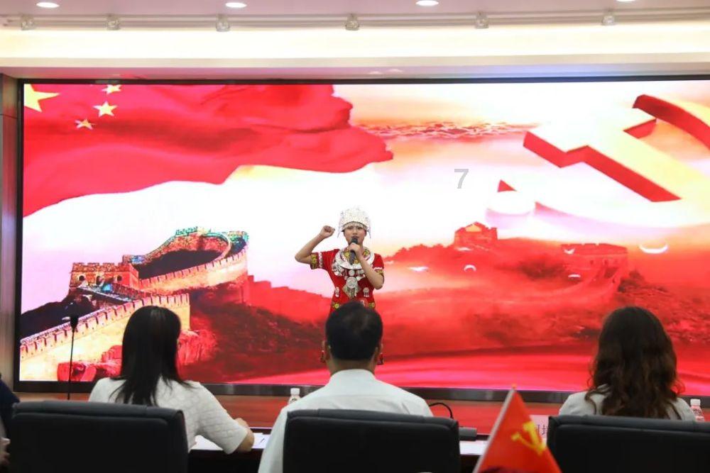 滚动的圆球无敌版